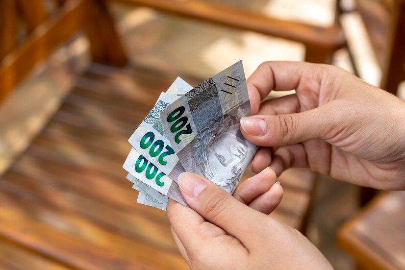 Ministério do Trabalho inicia pagamento do Abono Salarial 2021 em 15 de fevereiro