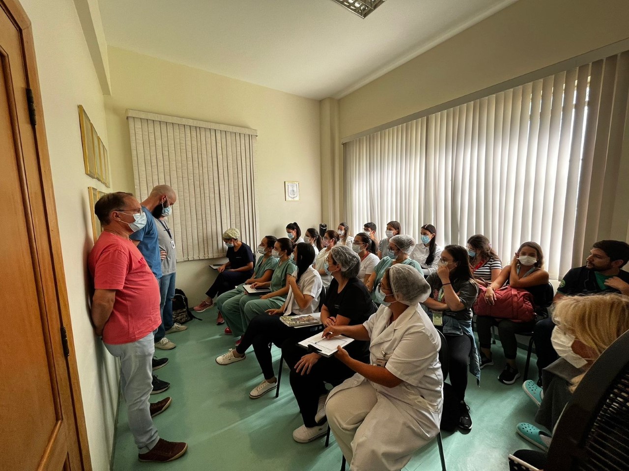 Santa Casa recebe palestras do Ambulatório Trans 