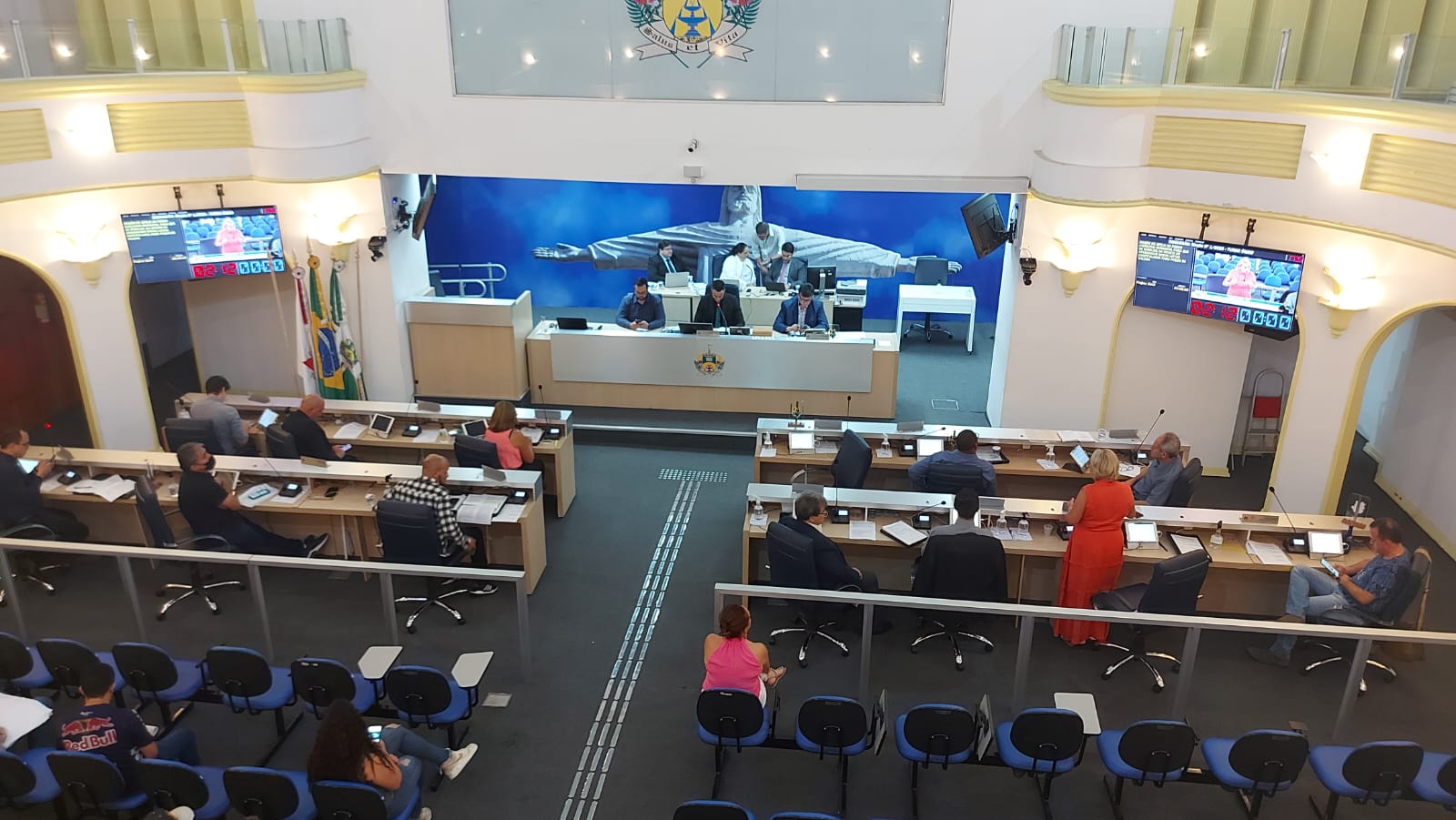 Câmara aprova 13 Projetos de Lei durante primeira sessão do ano