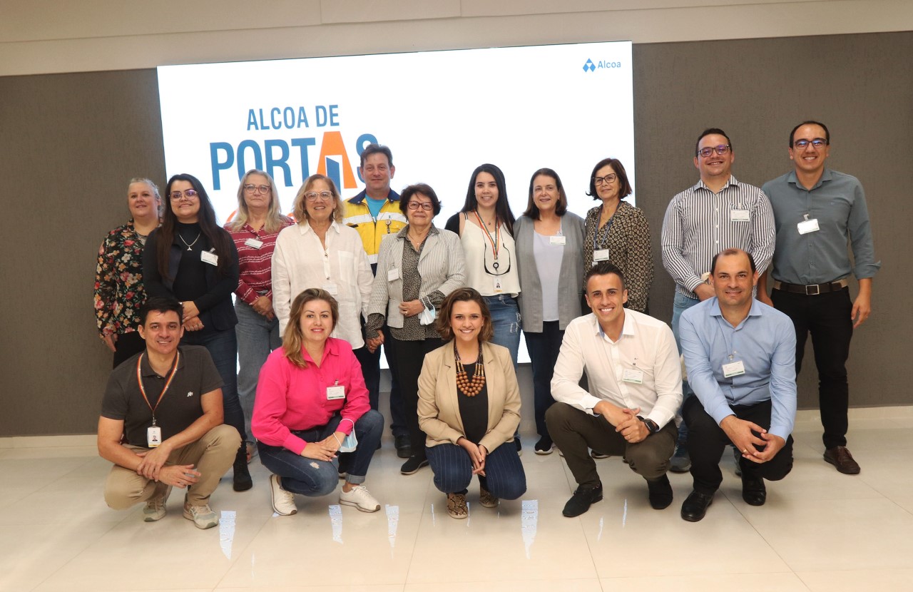 Alcoa recebe Conselho de Relações Comunitárias em visita   