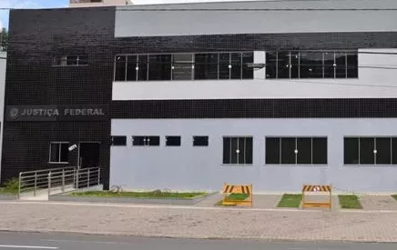 Estagiário suspeito de desviar valores em processo é alvo de operação da Polícia Federal
