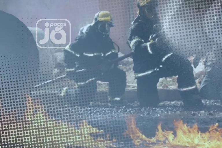 Incêndio na zona oeste de Poços já dura 24 horas