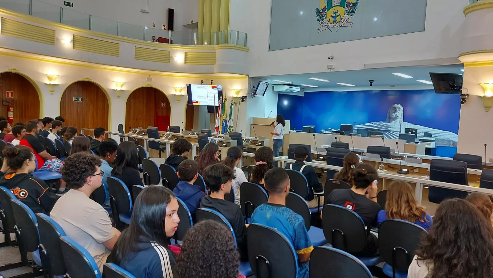 PARLAMENTO JOVEM | Oficinas abordam o papel do vereador e a constituição federal