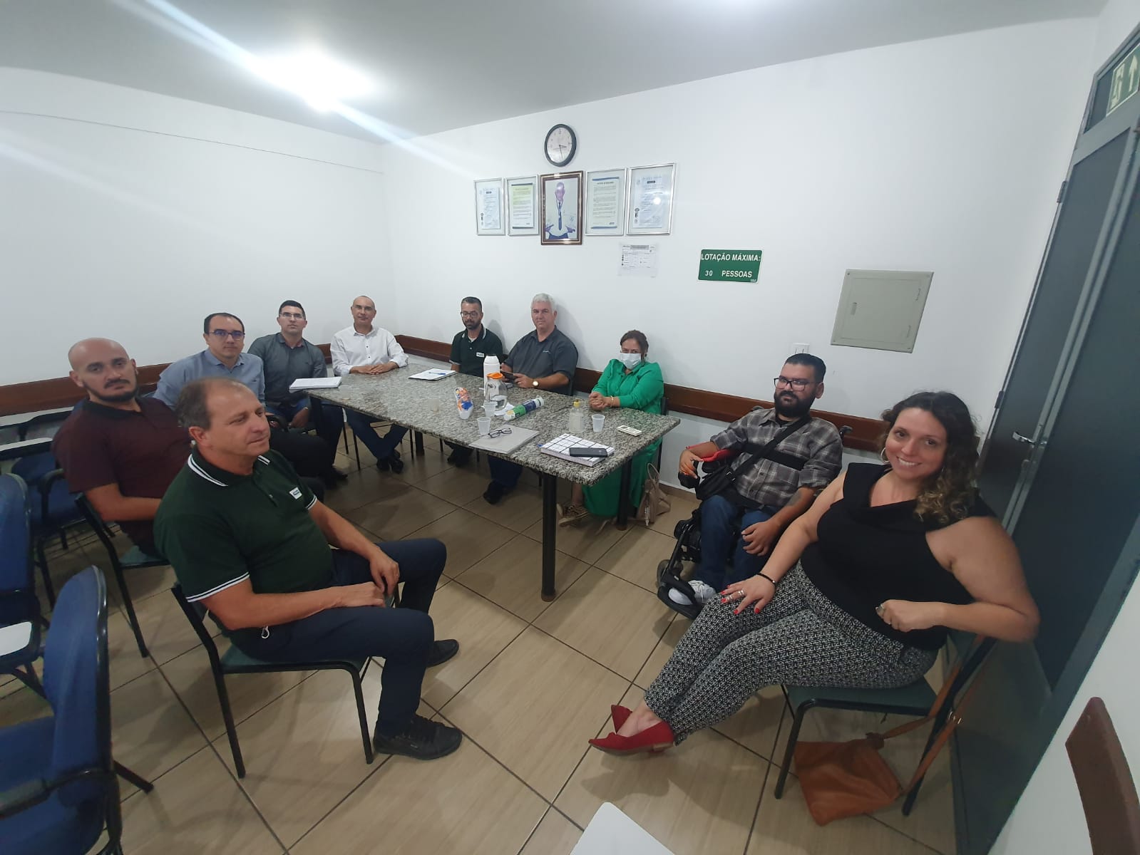 Vereadores cobram ampliação do transporte de vans para deficientes