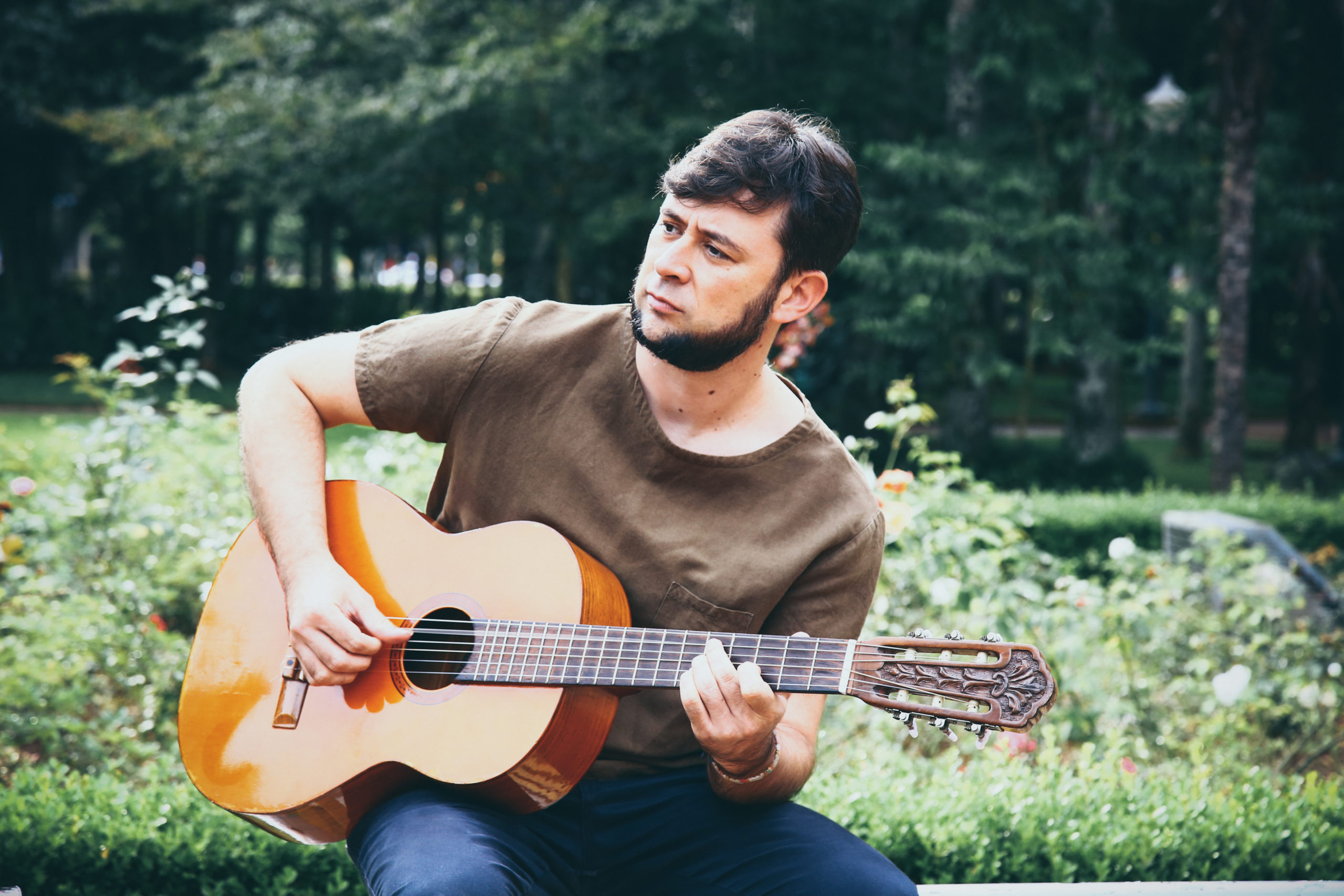 Show de poços-caldense celebra o lançamento de seu primeiro disco solo