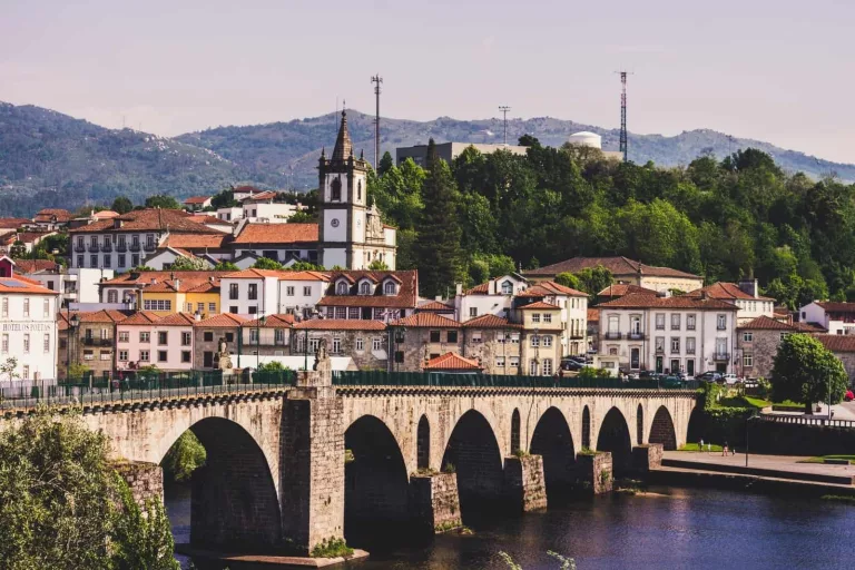 Poços quer ser cidade-irmã da portuguesa Ponte da Barca