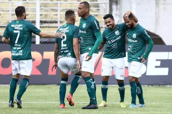 Caldense se despede da elite e dispensa elenco 