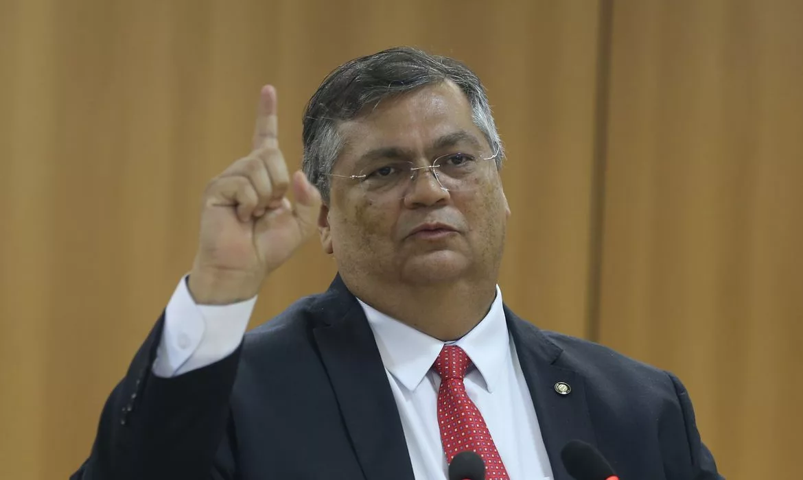 Rede social que não combater discurso de ódio poderá ser suspensa