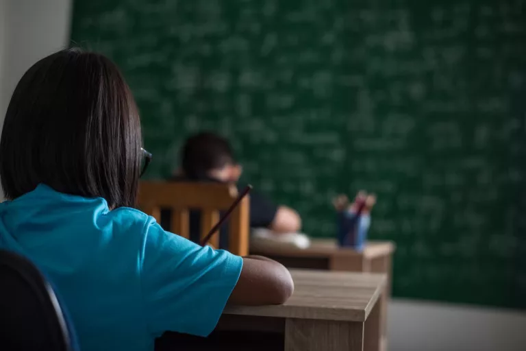 Pesquisa ouve professores mineiros: principal desafio é o desinteresse do estudante