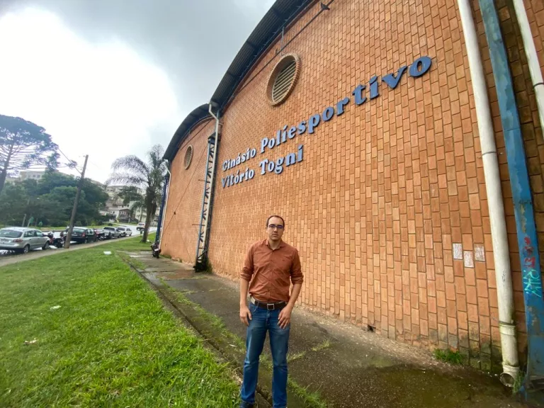 Vereador cobra melhorias na infraestrutura dos ginásios poliesportivos