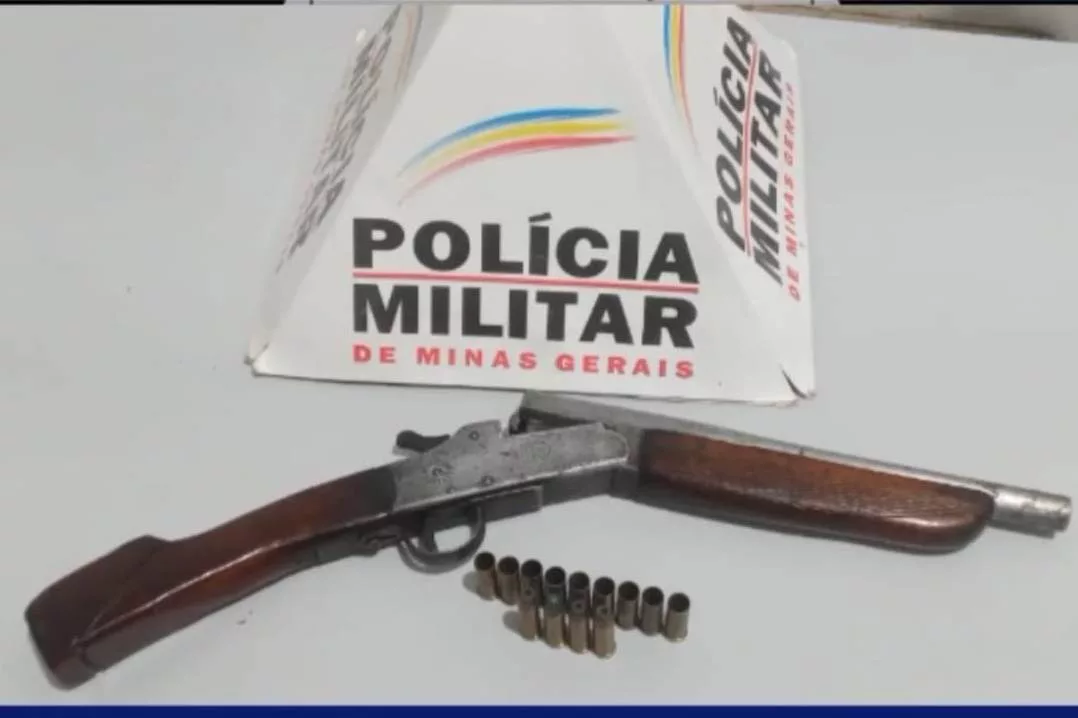 PM apreende arma após homem ameaçar a ex-companheira