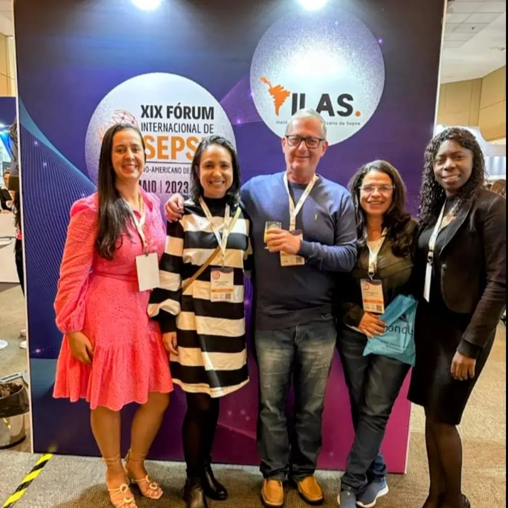 Equipe da Santa Casa participa de fórum internacional de sepse