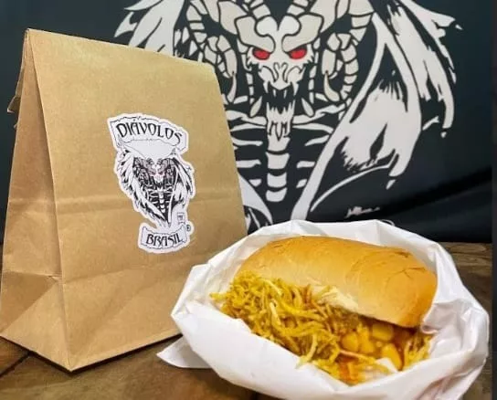 Motoclube de Poços troca agasalhos por cachorro-quente