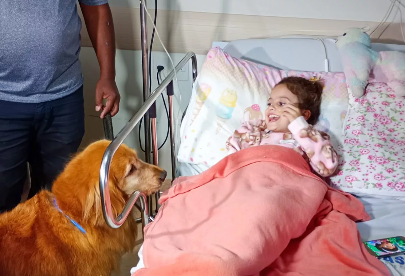 Santa Casa de Poços se despede de Sissi do Projeto CãoTerapia