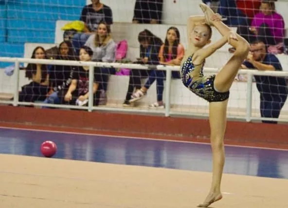 Ginasta poços-caldense é convocada para integrar tradicional equipe de São Paulo