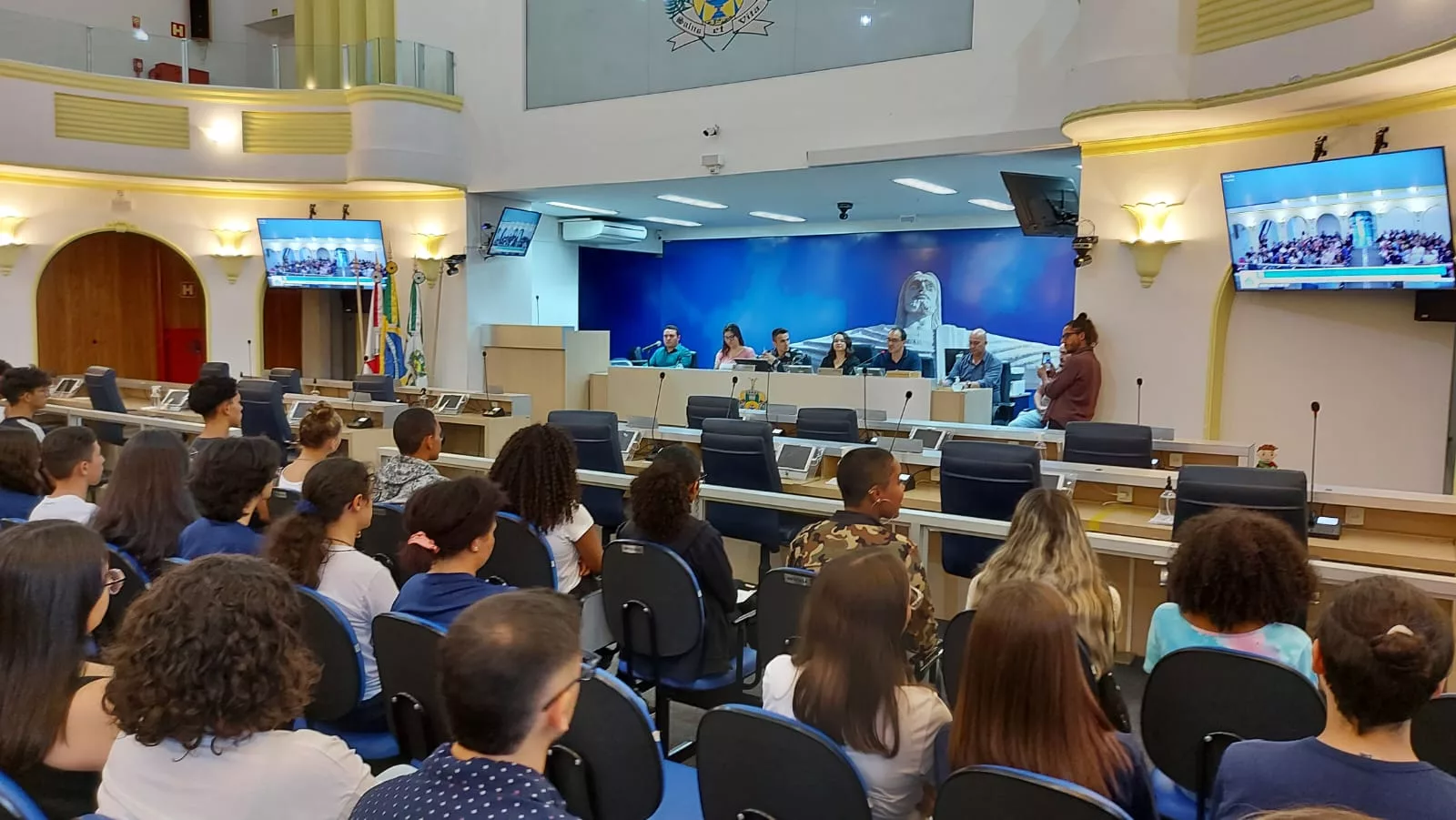 Plenária Municipal do Parlamento Jovem acontece segunda-feira