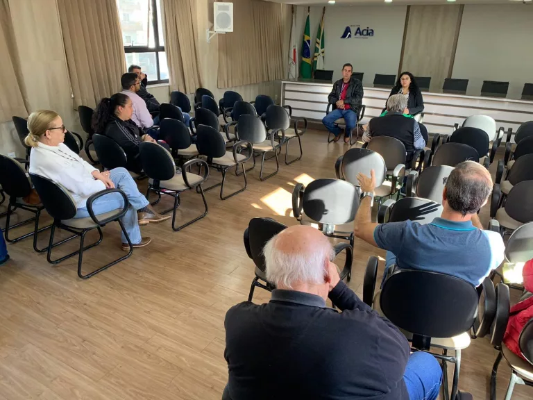 Procon se reúne com proprietários de restaurantes, lanchonetes e pizzarias