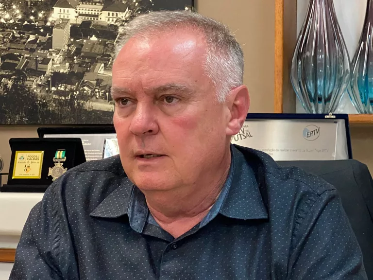 Prefeito afirma que regime estatutário vai incluir apenas novos servidores