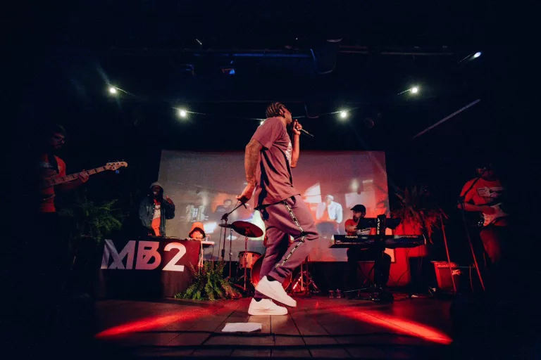 Empoderamento racial e diversidade são destaques em shows no Festival de Inverno