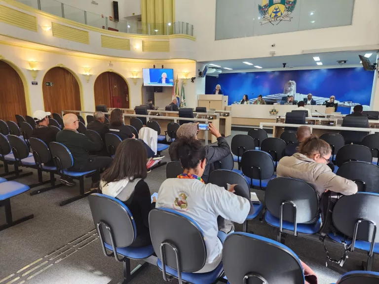 Audiência na Câmara discute ações para a coleta seletiva em Poços