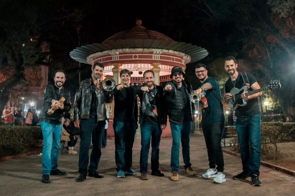 Bandas Pão e Circo e DNA1 fazem shows no final de semana