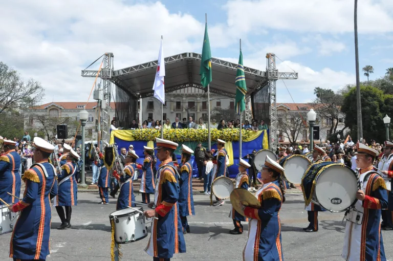 Desfile de 7 de Setembro terá participação de 58 agremiações; confira a programação