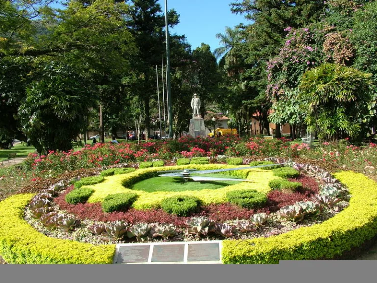 Relógio Floral é tema de requerimento legislativo