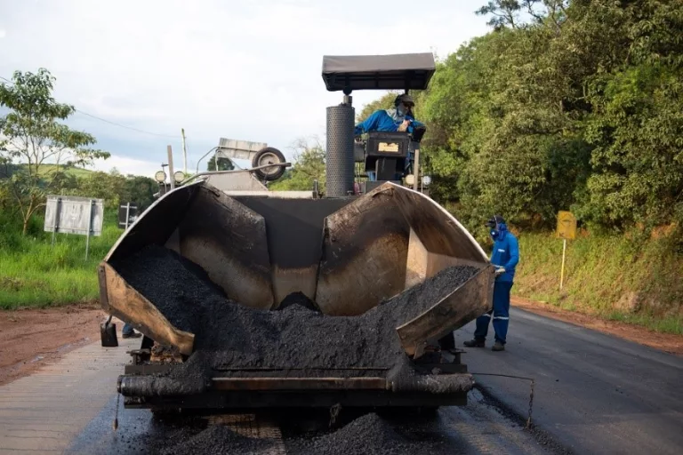 Obras de manutenção seguem nas rodovias da região