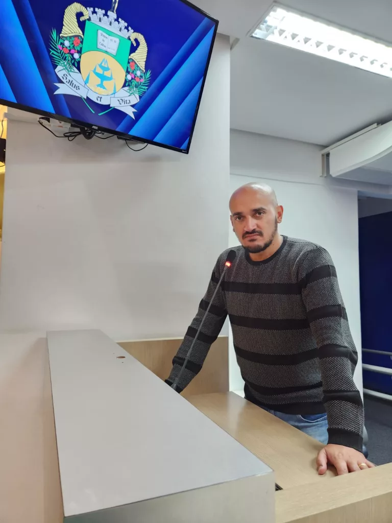 “Isso pode custar caro para a população”, diz vereador sobre desativação do laboratório da UPA