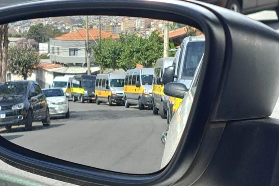 Transporte escolar em Poços tem modificações na regulamentação