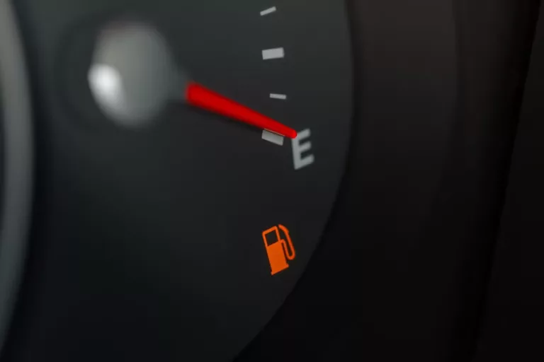 Preços da gasolina e do etanol têm queda em Poços