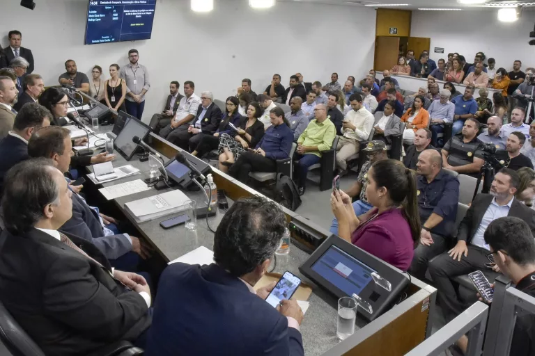 Comissão de Transporte, Comunicação e Obras Públicas debate a cobrança de pedágio nas rodovias no Sul de Minas Gerai