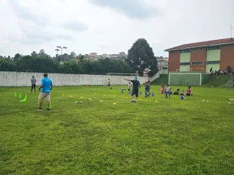 Festival de Atletismo Escolar tem participação de 100 crianças em Poços   