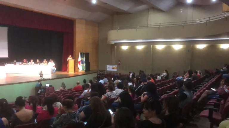 Regime trabalhista dos servidores municipais terá nova audiência