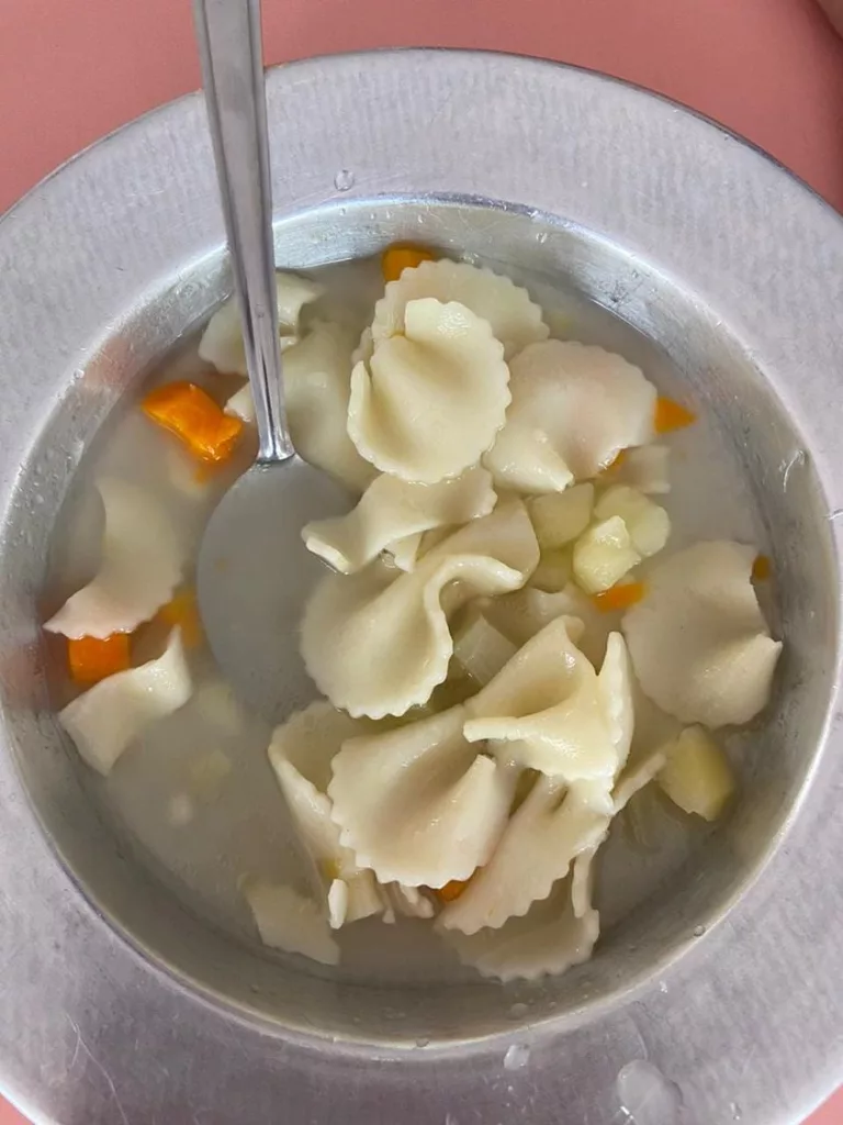 Merenda escolar de creche é questionada em redes sociais