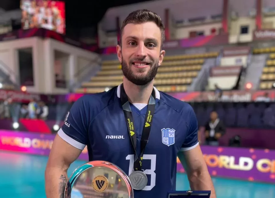 VOLÊI | Atleta poços-caldense Renan Michelucci é destaque no Mundial de Clubes