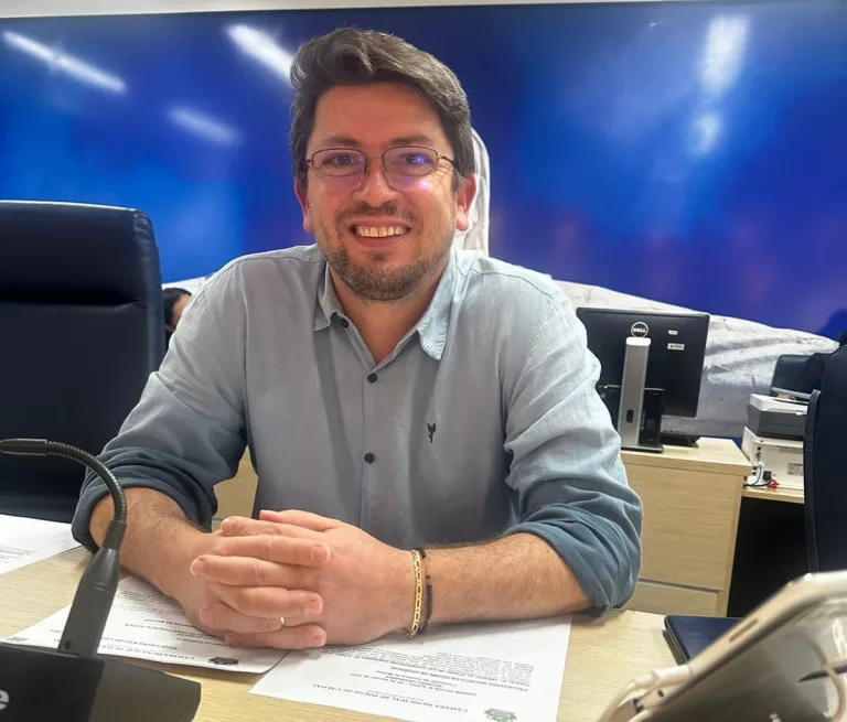 Lei reduz jornada de trabalho para servidores que têm dependentes com deficiência