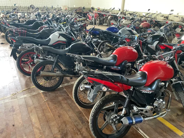 PM apreende 25 motocicletas durante operação de combate ao “rolezinho”