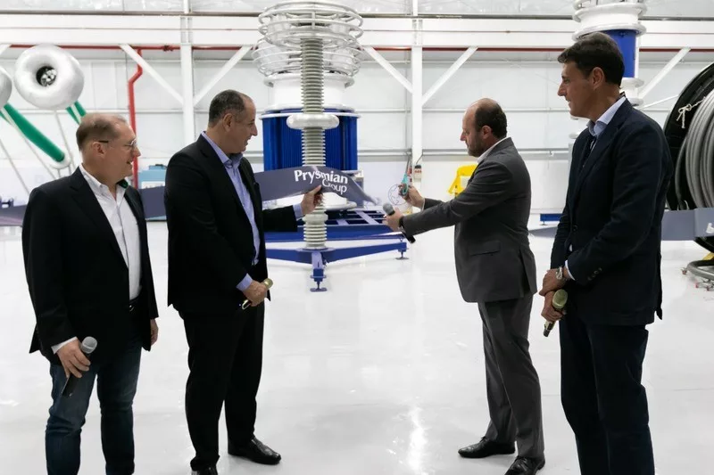 Grupo Prysmian inaugura laboratório de referência internacional em Poços