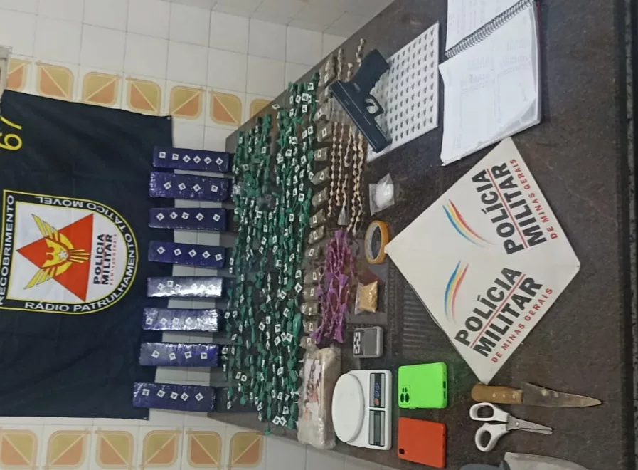 Denúncia leva a grande apreensão de drogas na zona oeste