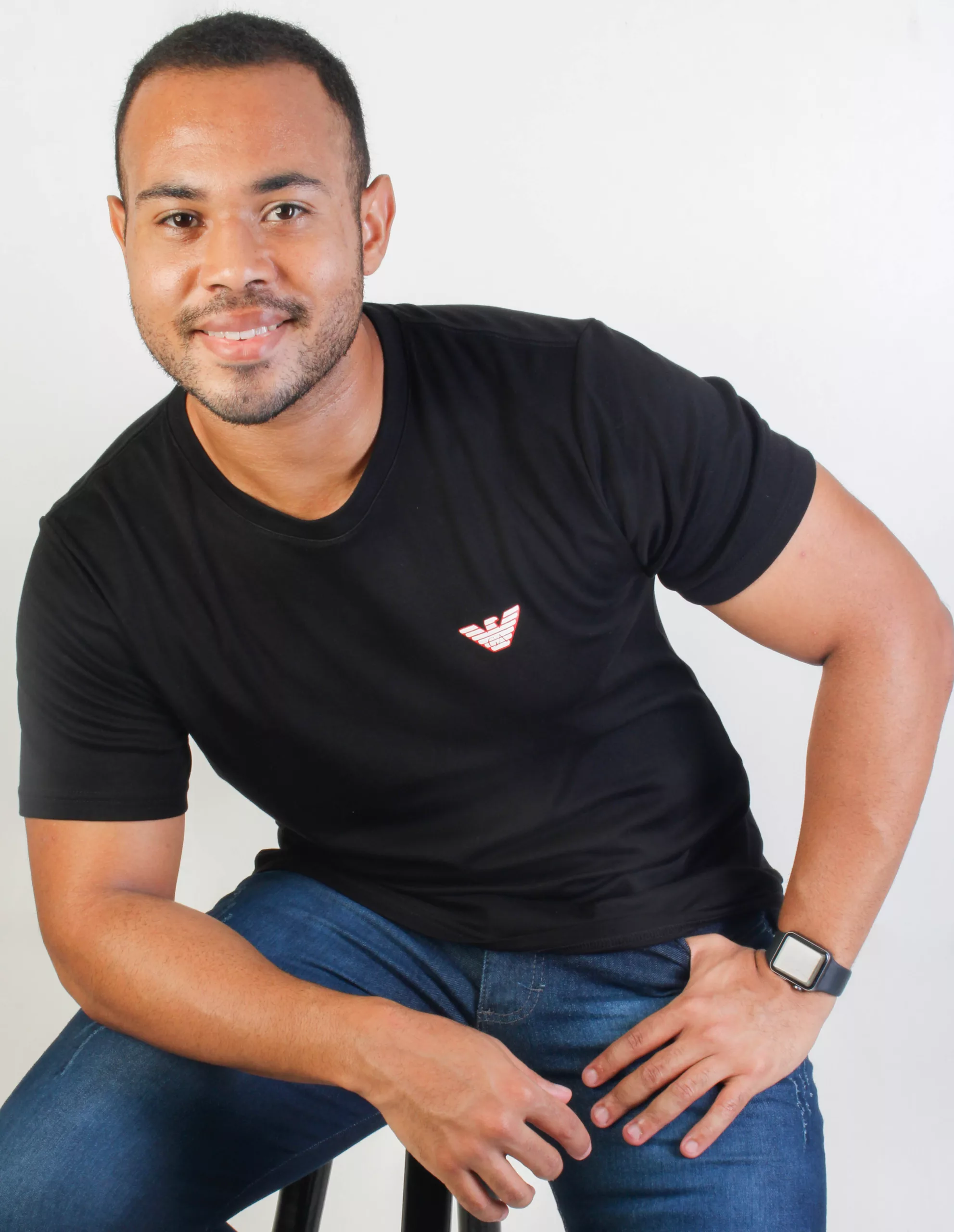 Escritor relembra os 28 anos do ET de Varginha e lança novo livro