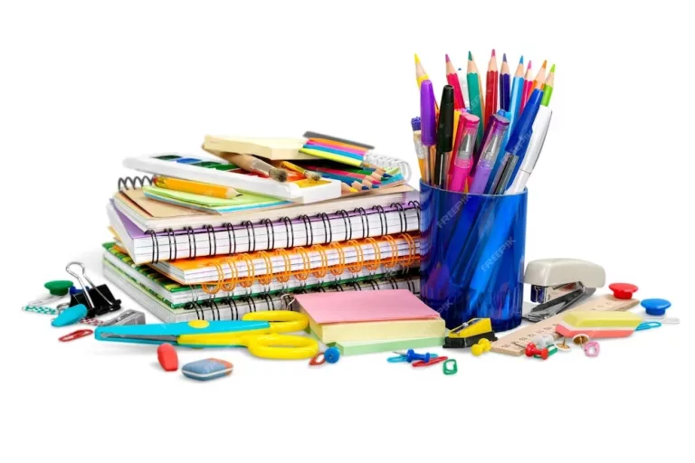 Pesquisa aponta queda nos preços de material escolar em Poços