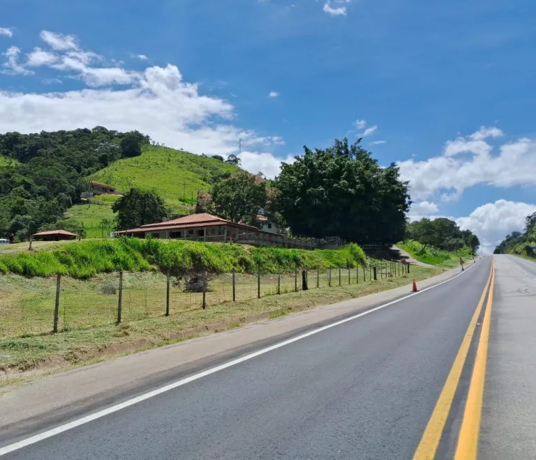 Rodovias em Poços e região passam por manutenção