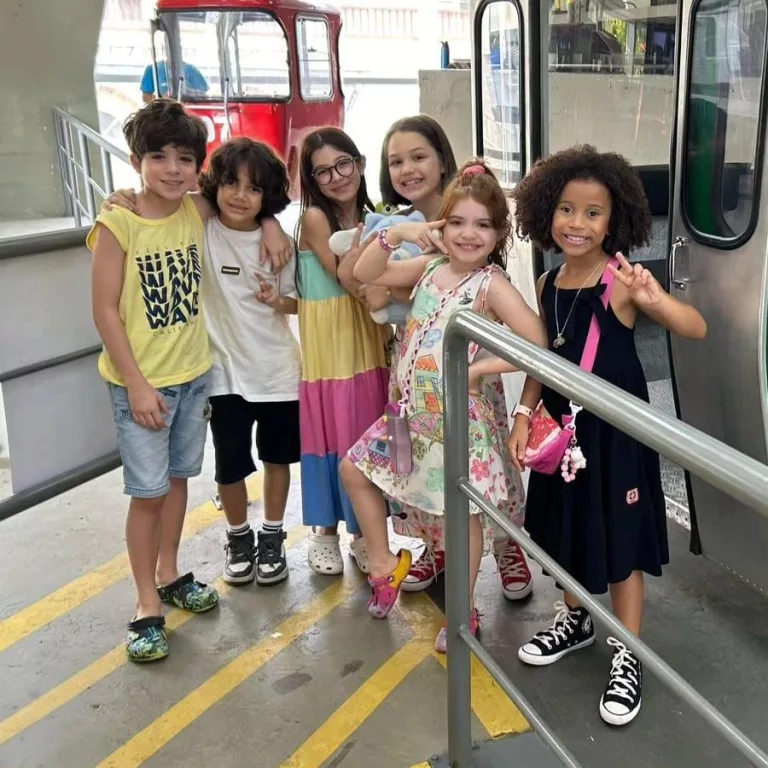 Novo elenco da Turma da Mônica visita pontos turísticos de Poços