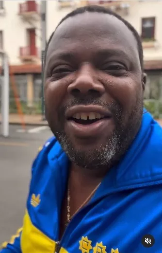 Érico Bras, o Reginaldo de Ó pai ó, grava comentários sobre o BBB em Poços