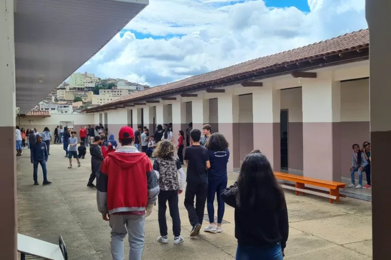 Aulas na Rede Municipal de Ensino têm início nesta terça-feira