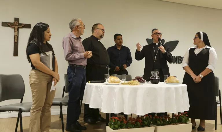 Quarta-feira de Cinzas, a Igreja Católica começa a Quaresma com a Campanha da Fraternidade