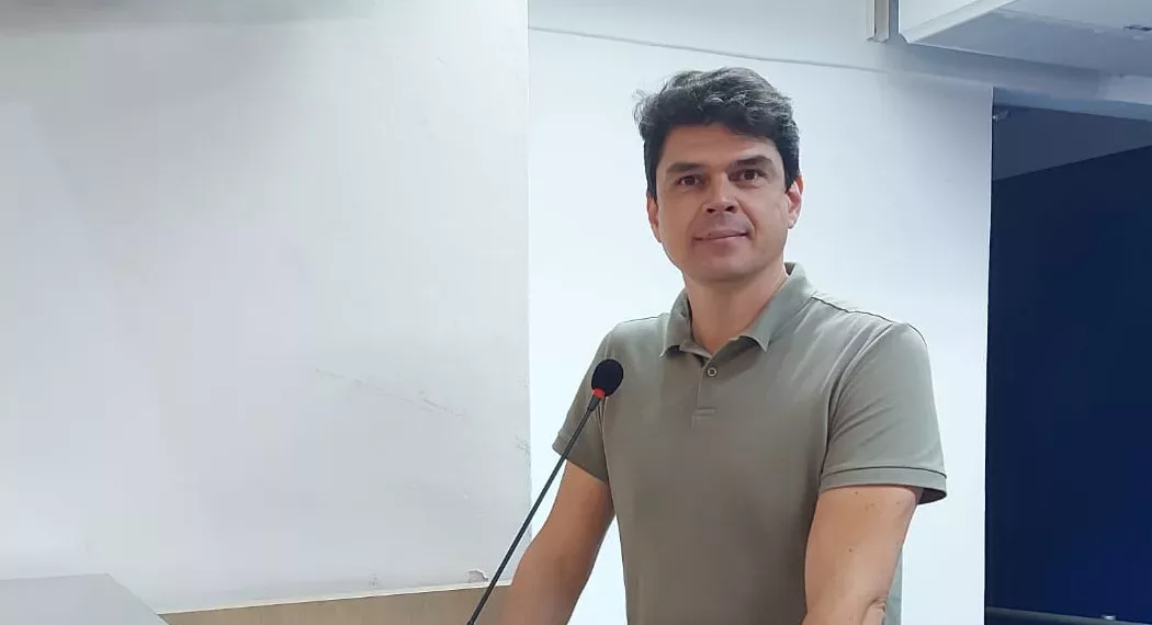 Vereador Ricardo Sabino questiona situação das barragens de Poços