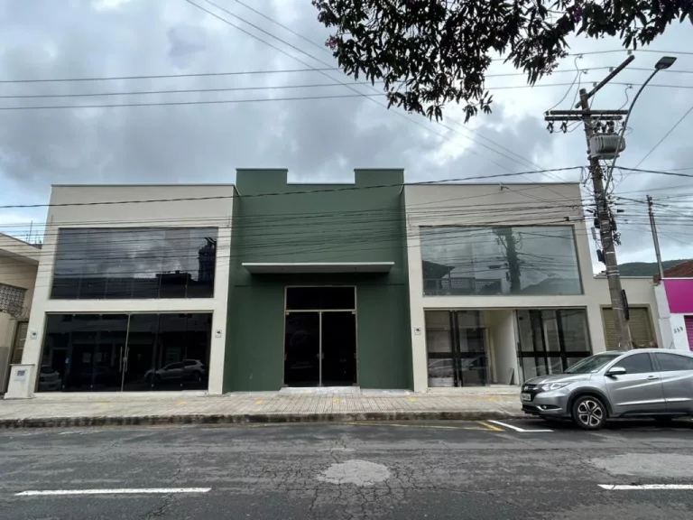 Horas após ser inaugurado 'Centro da Mulher' é arrombado
