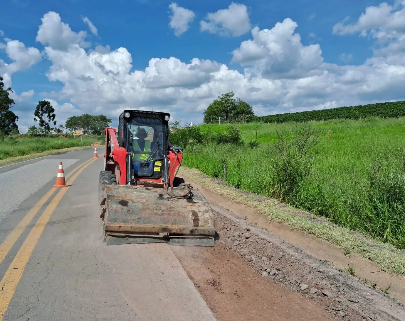 Rodovias em Caldas e Santa Rita passam por manutenção esta semana